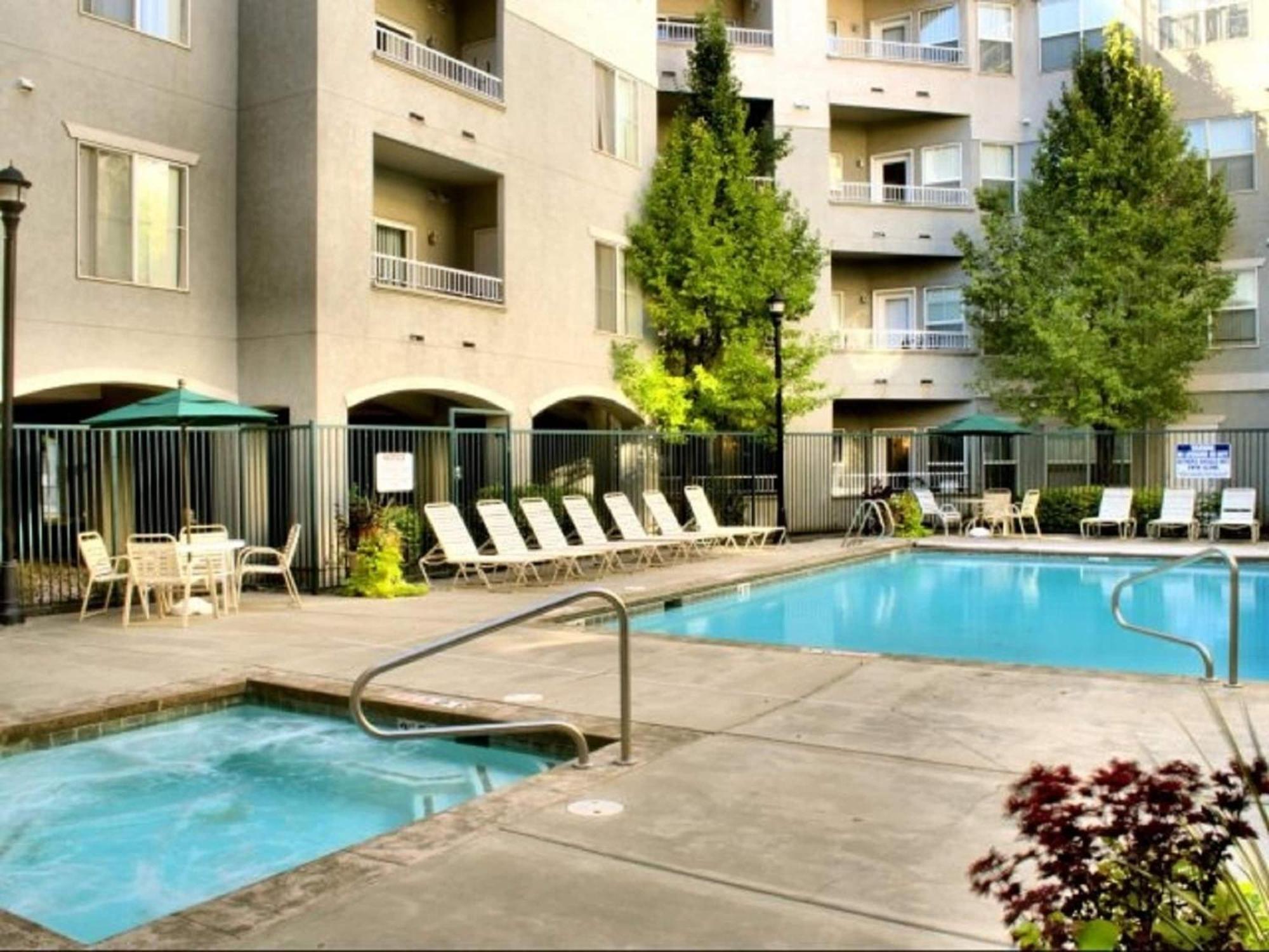 1-bedroom In The Heart Of The *